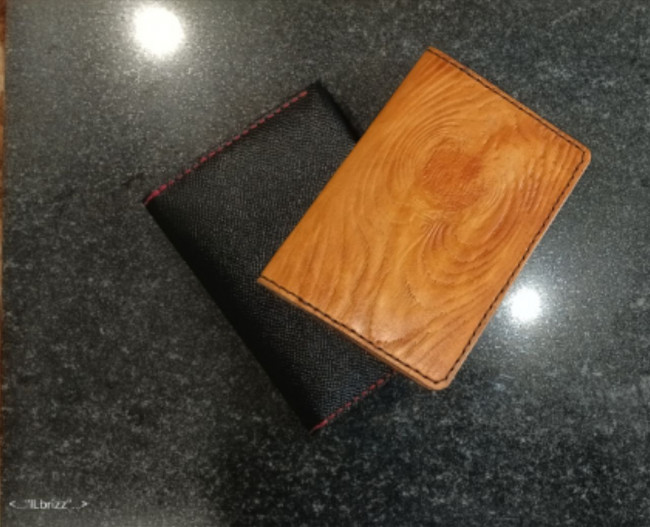 Две обложки для паспорта