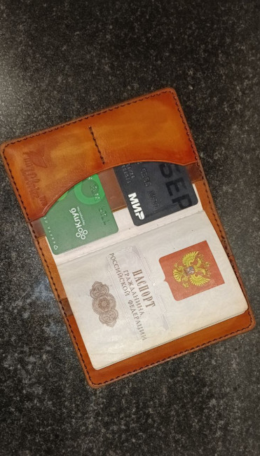 Две обложки для паспорта